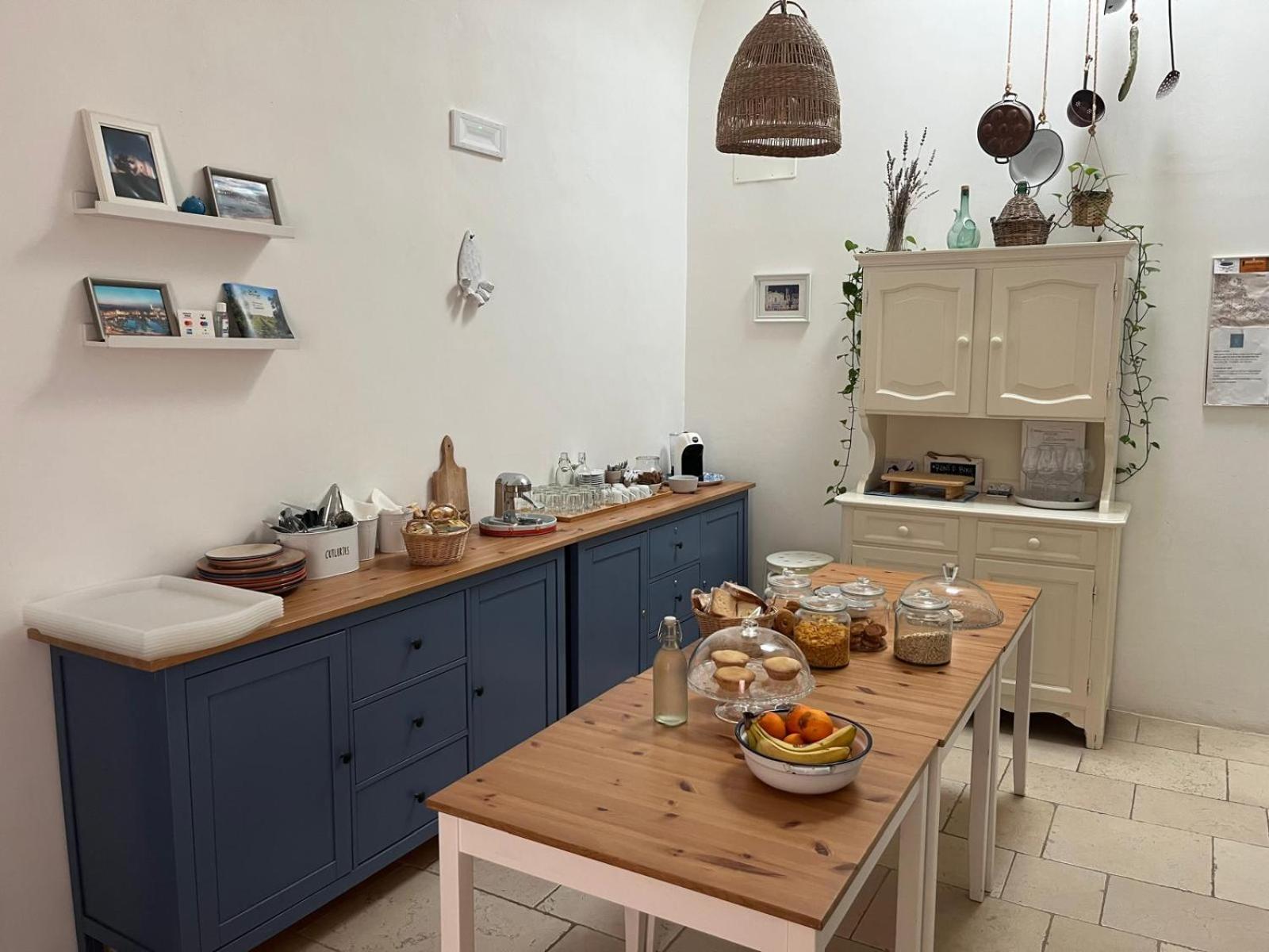 Bed and Breakfast La Mitria Трані Екстер'єр фото