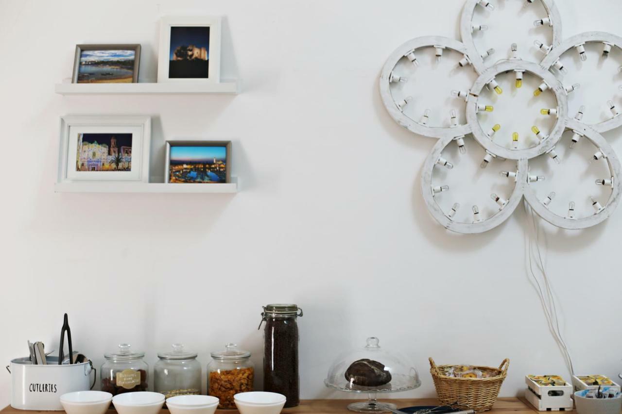 Bed and Breakfast La Mitria Трані Екстер'єр фото